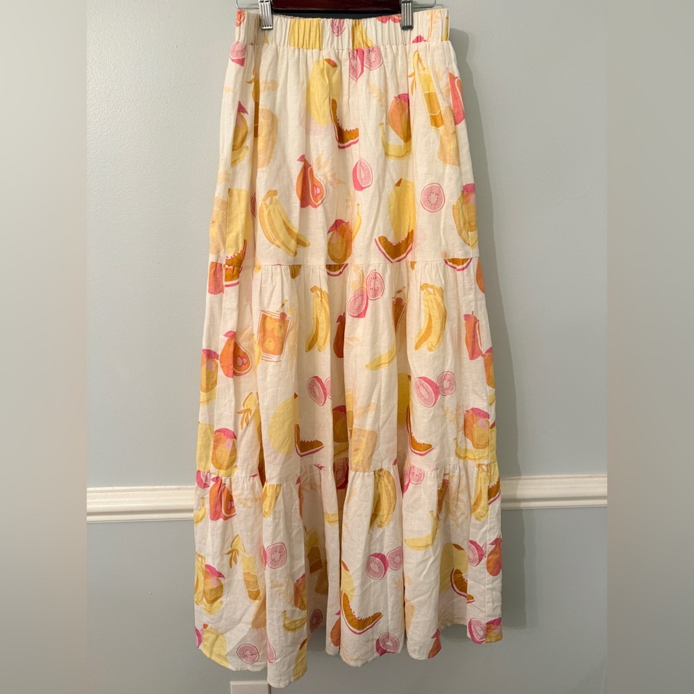 Charlie Holiday Fruit Print Tiered Maxi Skirt M Linen Blend plus J. Crew Tee - Picture 6 of 13